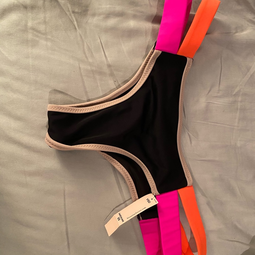 NWT VS XS ITSY BITSY BIKINI BOTTOMS